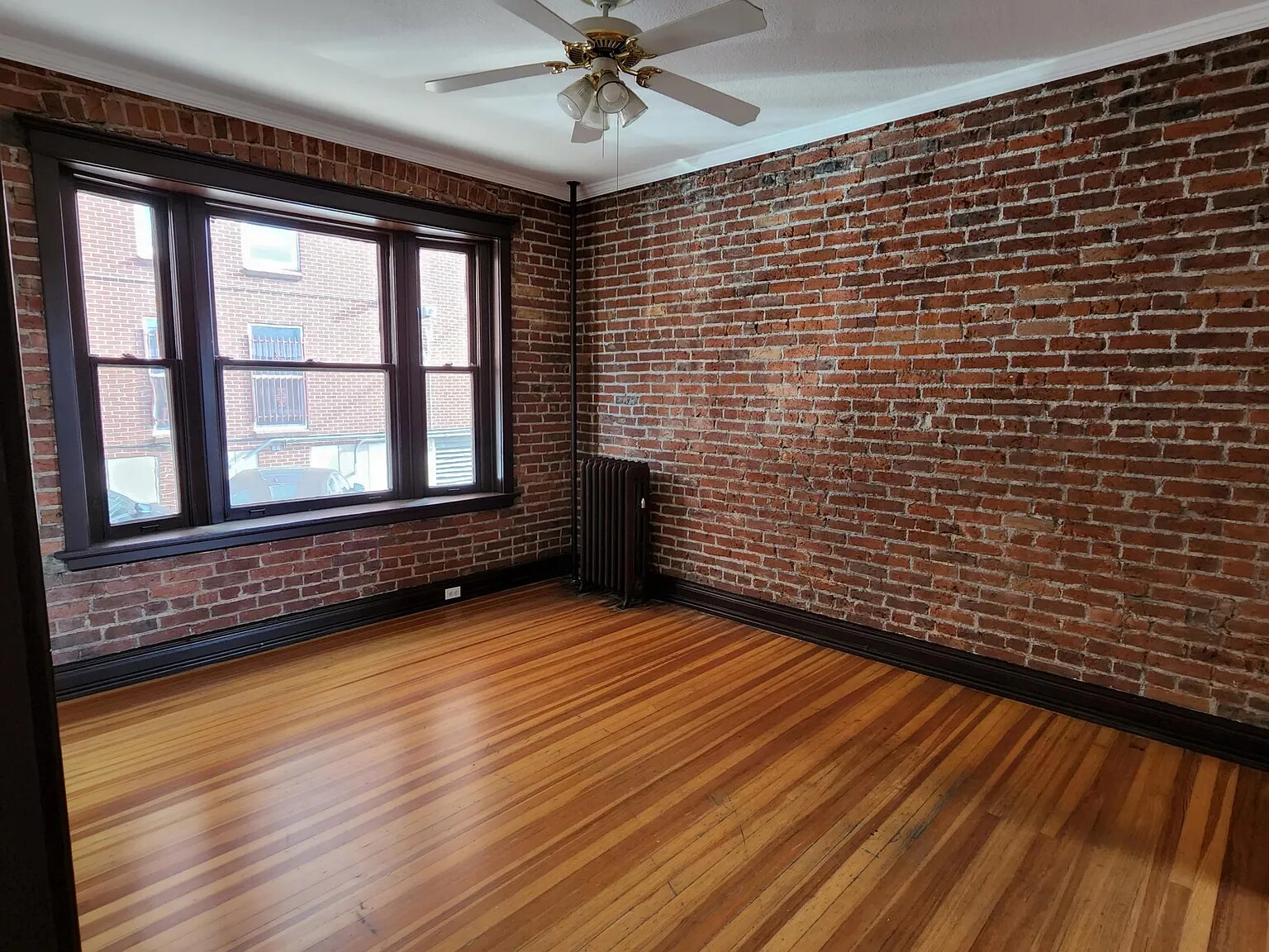 Living room - 1475 N Humboldt St