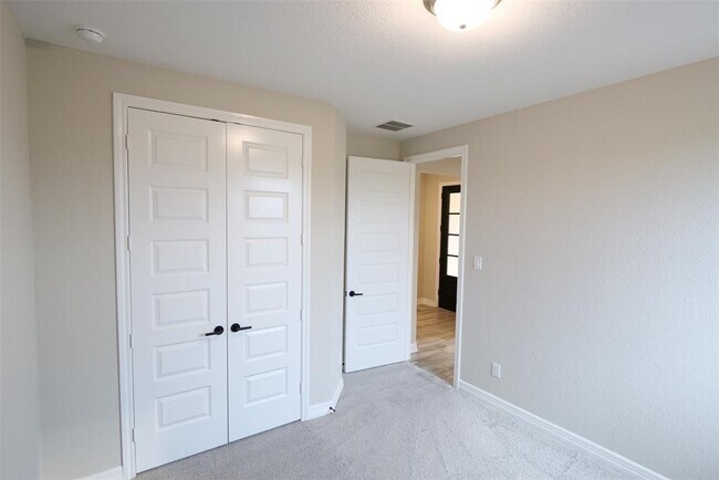 Building Photo - 25907 Rose Frost Ct