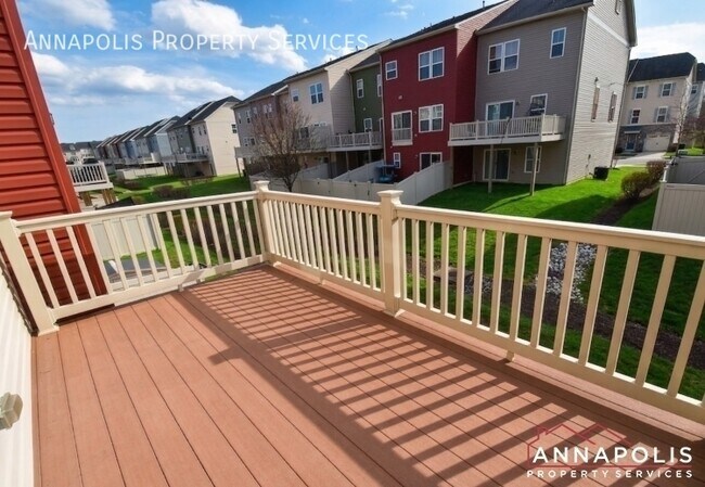 Building Photo - 619 Ravenwood Dr