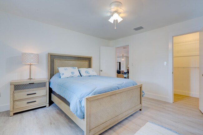 Building Photo - 1036 Coral Dr