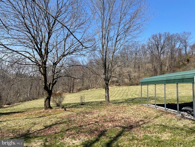 Building Photo - 12399 Shue Ct