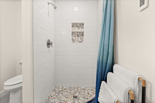 Building Photo - 74 Island Path