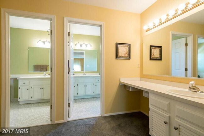 Building Photo - 3715 Valerie Carol Ct