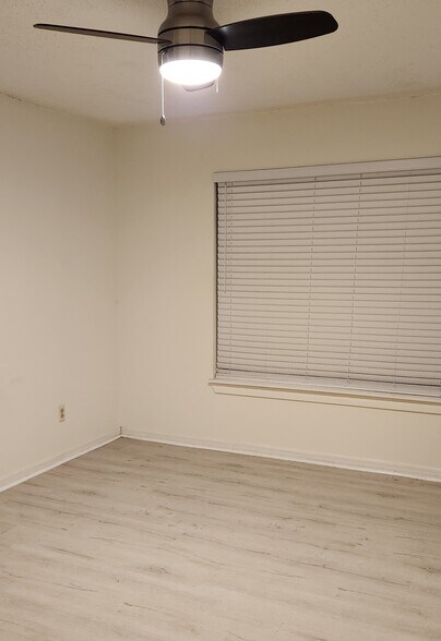 Building Photo - 3705 S Lake Orlando Pky