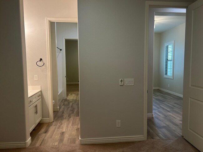 Building Photo - 10274 W Fetlock Trail