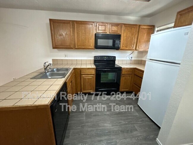 Building Photo - 2904 Tierra Verde W