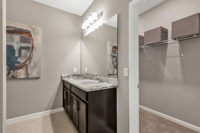 Building Photo - 1008 Landing Ln