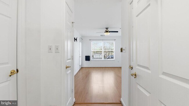 Building Photo - 164 Kendrick Pl