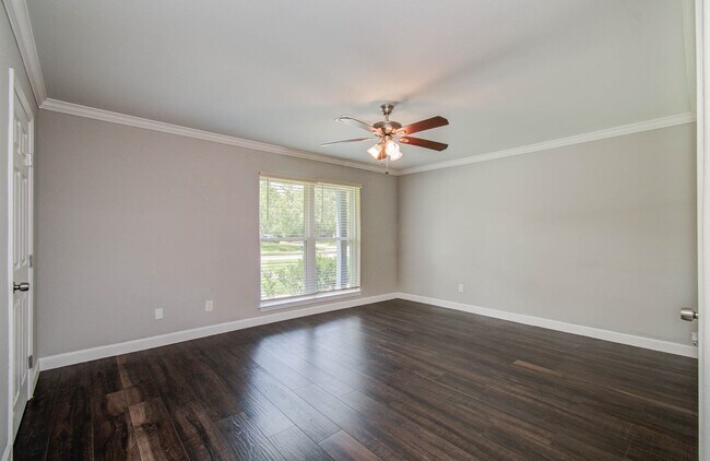 Building Photo - 11403 Braewick Dr