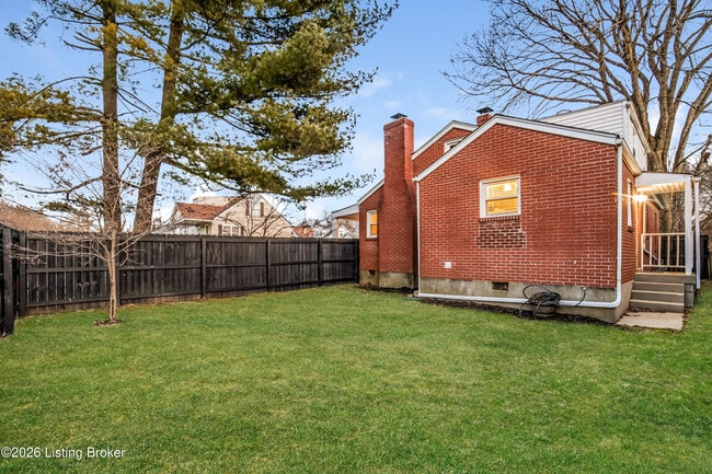 Building Photo - 4034 Franklin Ave