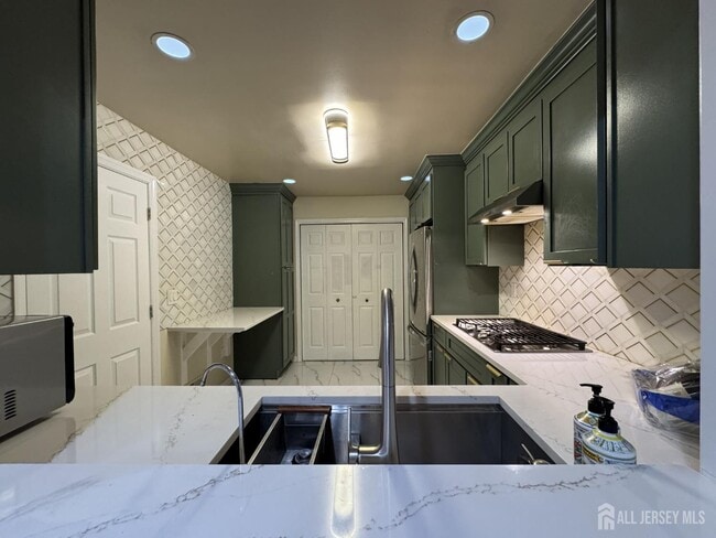 Building Photo - 22 Briarwood Ct