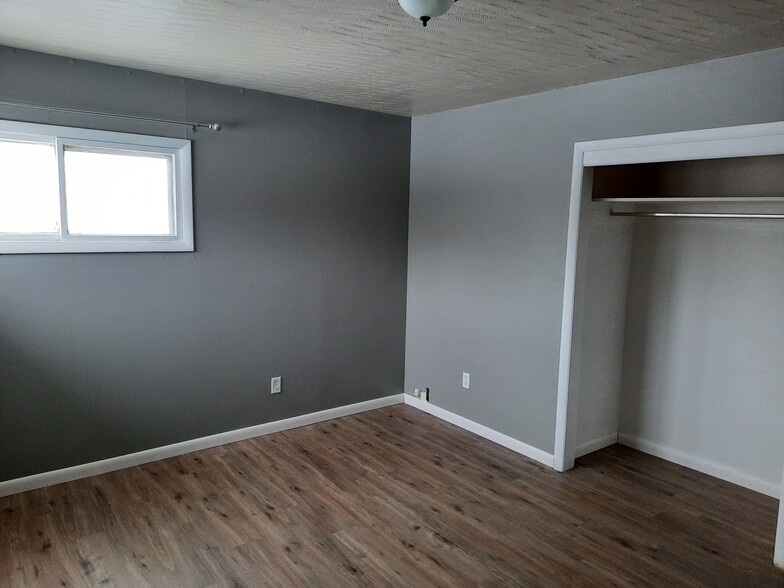 Main bedroom - 40016 Linden Dr