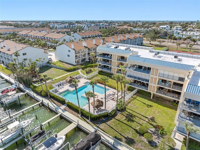 Building Photo - 363 Pinellas Bayway S