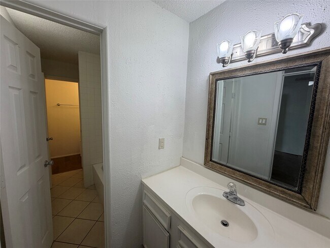 Building Photo - 7821 Cook Rd