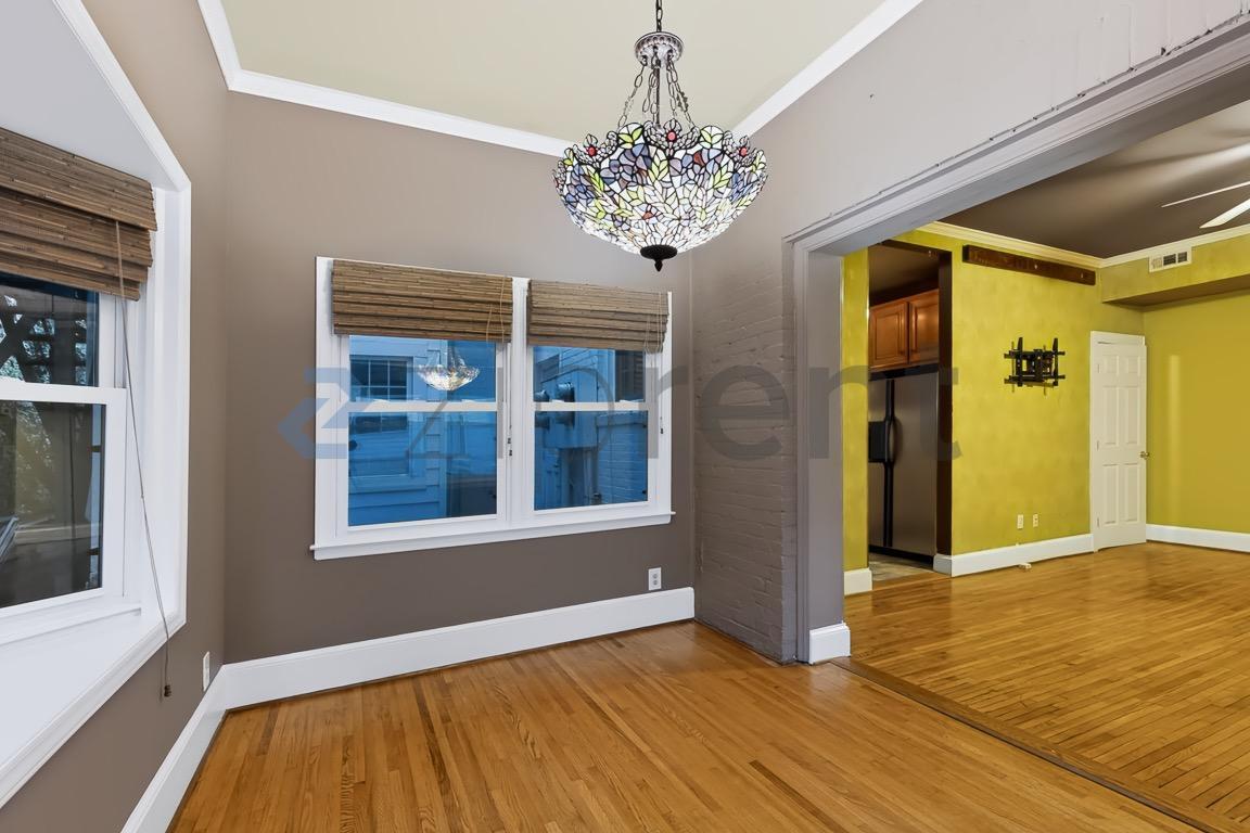 Building Photo - Unit Unit 102