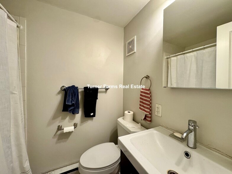 Building Photo - 12 Stoneholm St