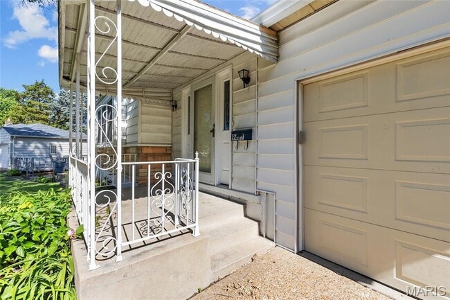 Building Photo - 9427 Atwood Dr