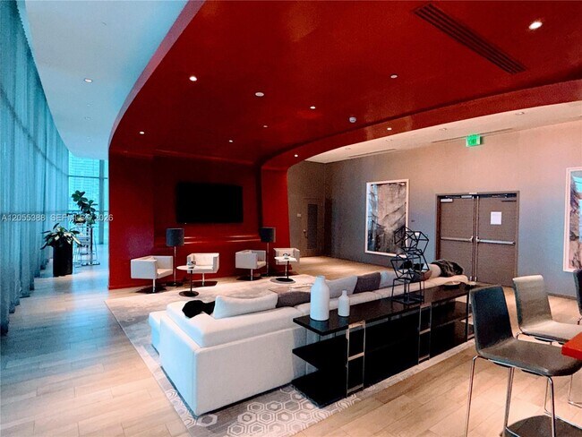 Building Photo - 1100 S Miami Ave
