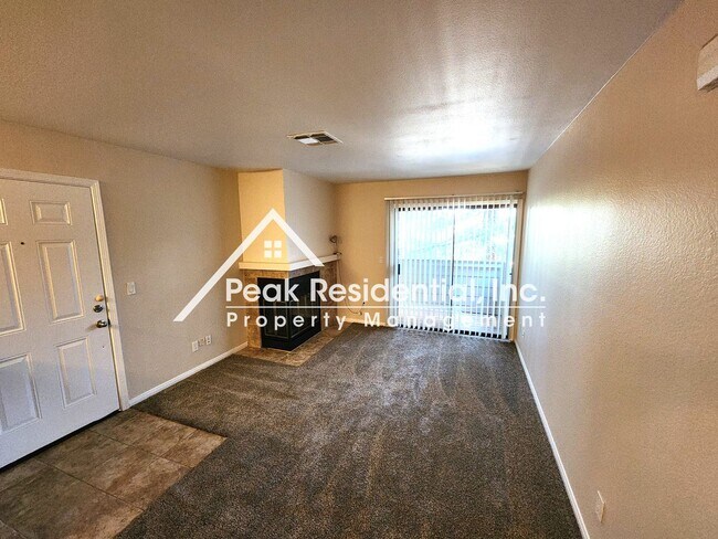 Building Photo - 3715 Tallyho Dr