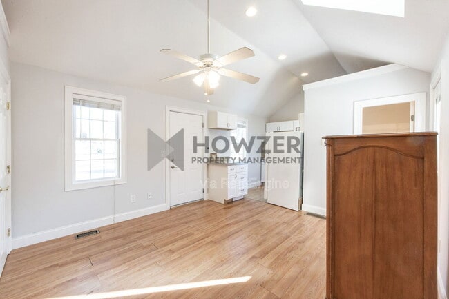 Building Photo - 1 Wimbledon Dr