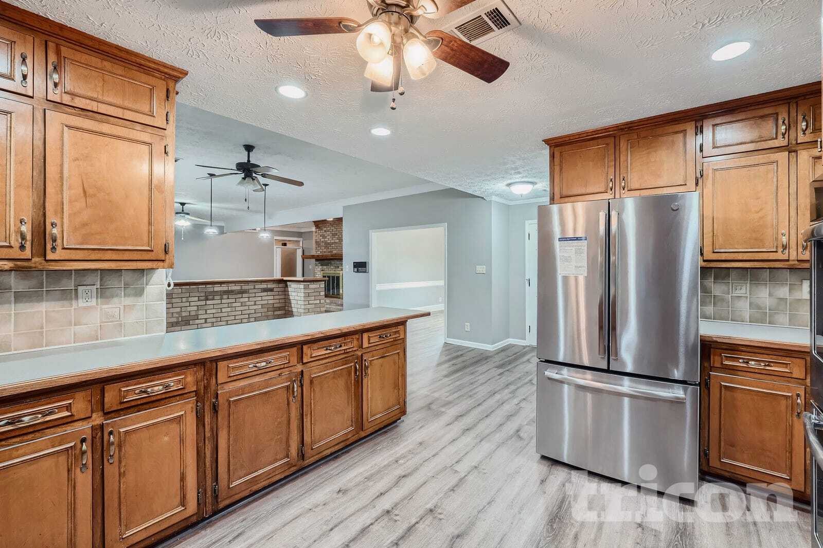 Building Photo - 3944 River Dr SW