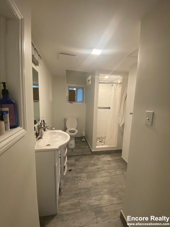 Building Photo - 1185 Commonwealth Ave