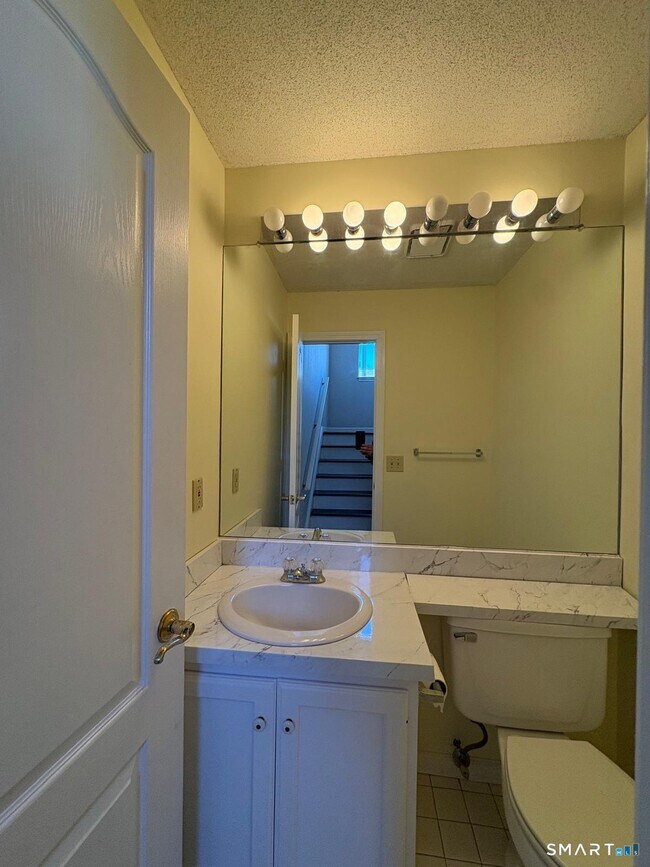 Building Photo - 10 South St