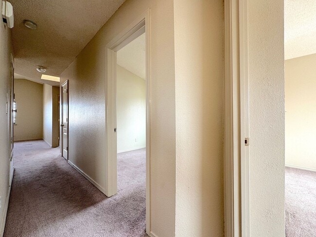 Building Photo - 14064 Tierra Halcon Dr