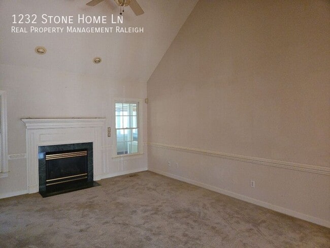 Building Photo - 1232 Stone Home Ln
