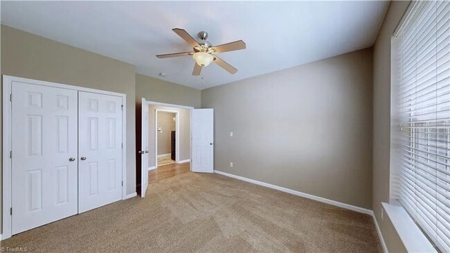 Building Photo - *** READY TO MOVE IN BY FIRST WEEK OF MAY***