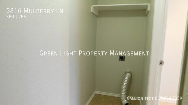 Building Photo - 3816 Mulberry Ln