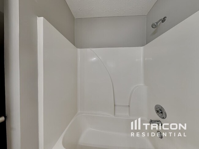 Building Photo - 105 Wynfield Dr