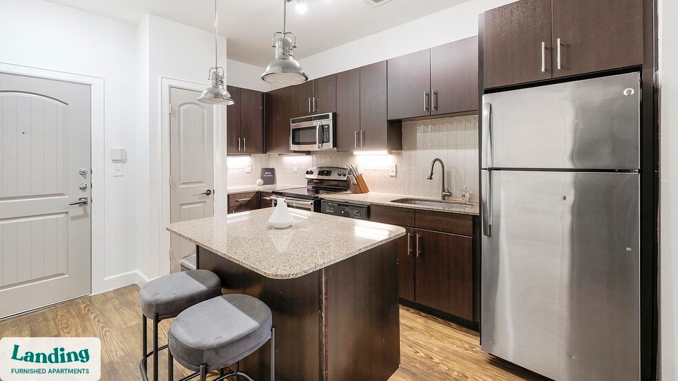 Building Photo - 5275 Town and Country Blvd