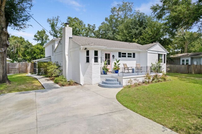 Building Photo - South Mount Pleasant Fully Furnished Rental