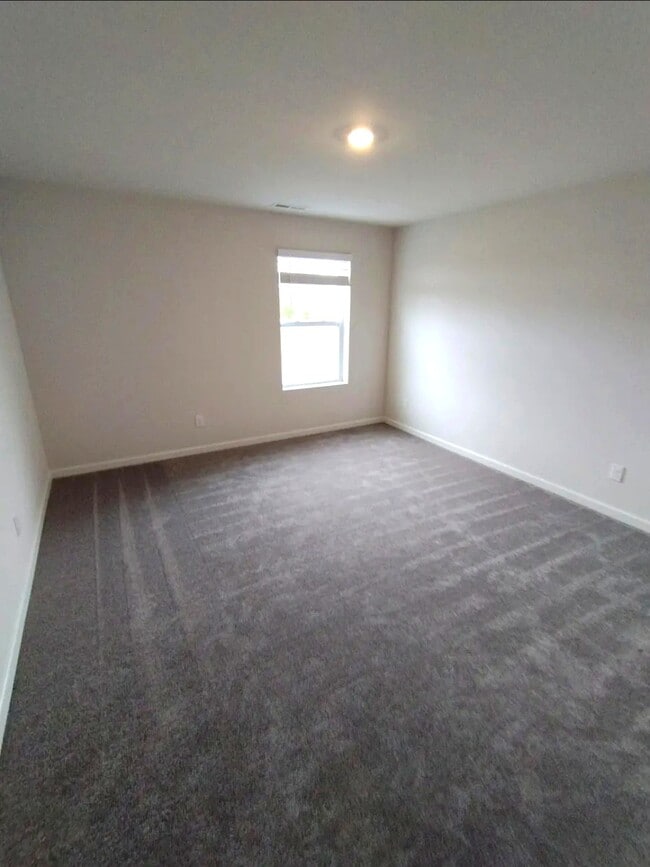 Building Photo - 448 Alcott Wy