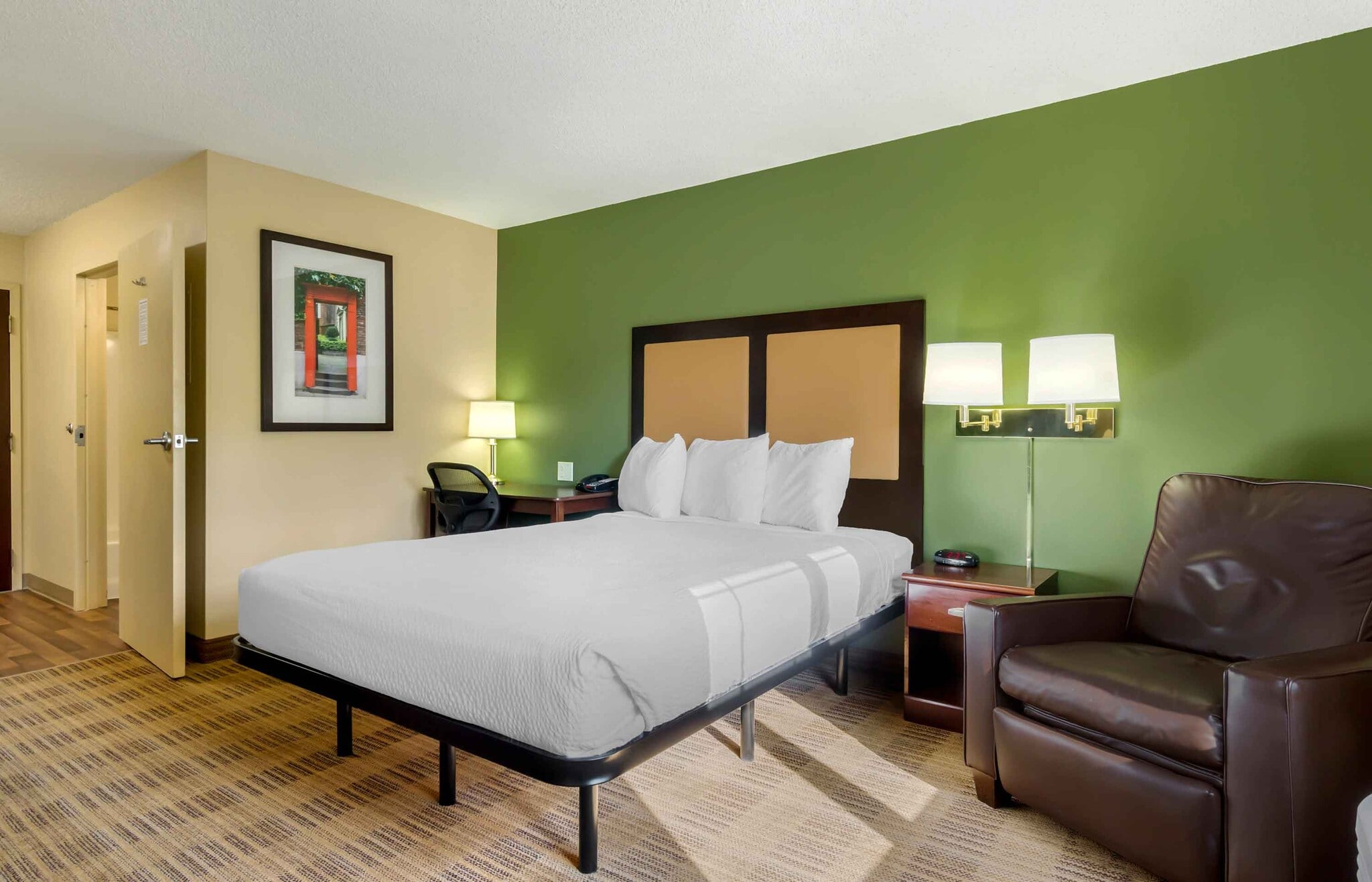 Building Photo - Furnished Studio-Olympia - Tumwater