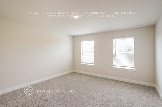 Building Photo - 223 River Rock Dr