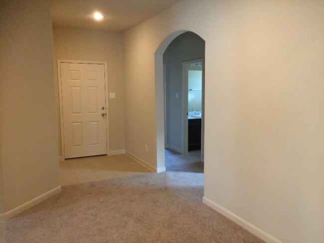 Building Photo - 4655 Elderberry St