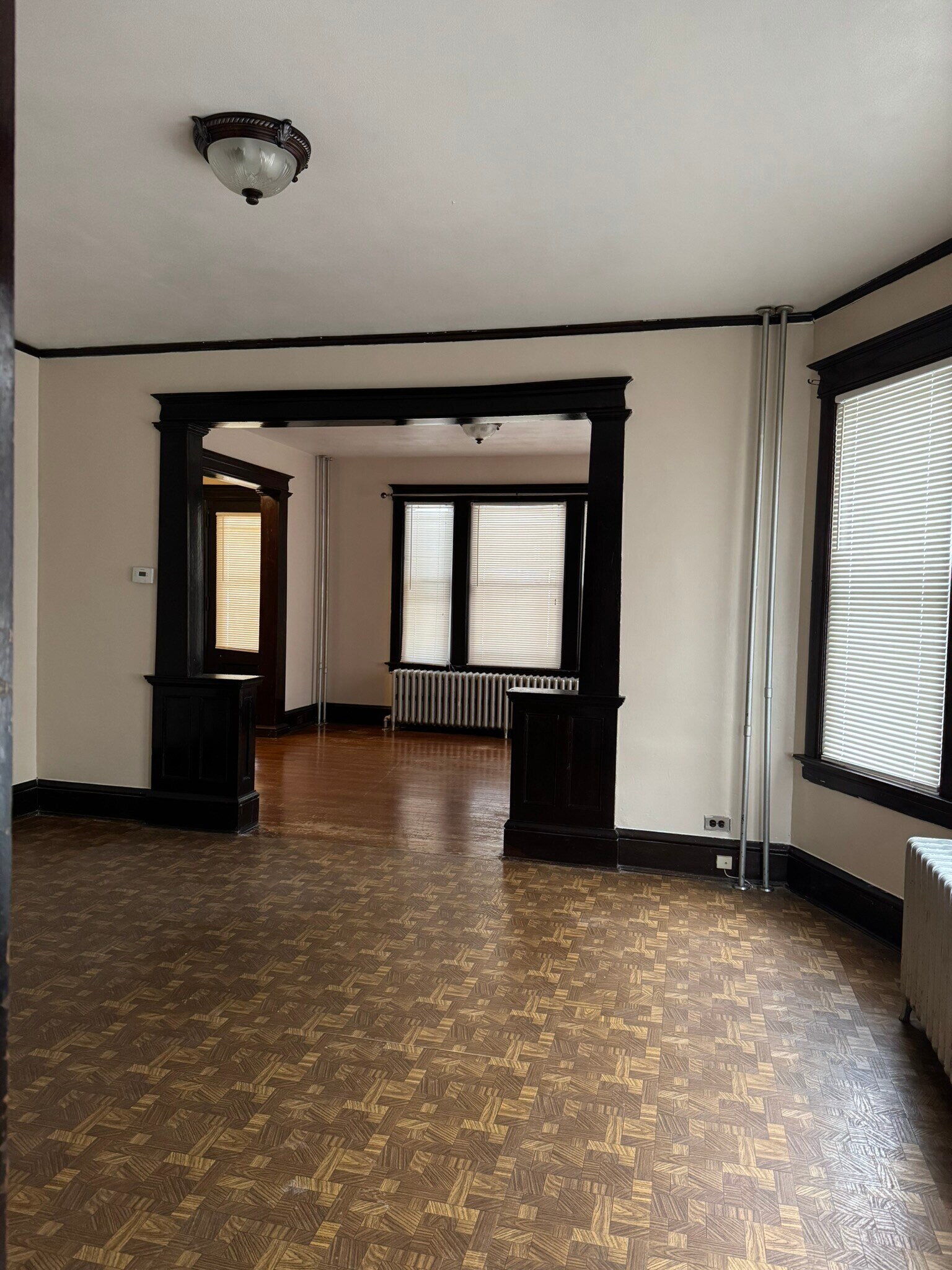 Building Photo - 37 Mountford St