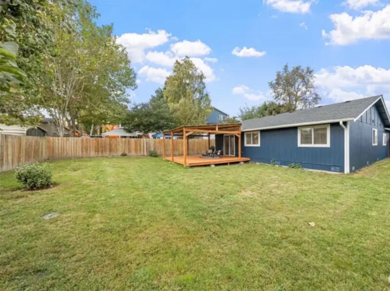 Building Photo - 1668 S 50th St