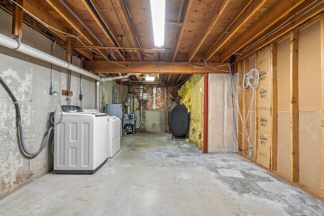 Building Photo - 103 Birch Rd