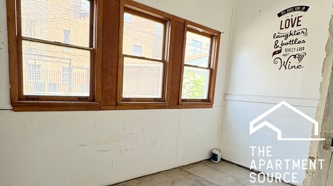 Building Photo - 2652 W 23rd Pl