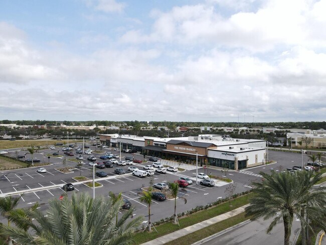 Building Photo - 10440 SW Stephanie Way