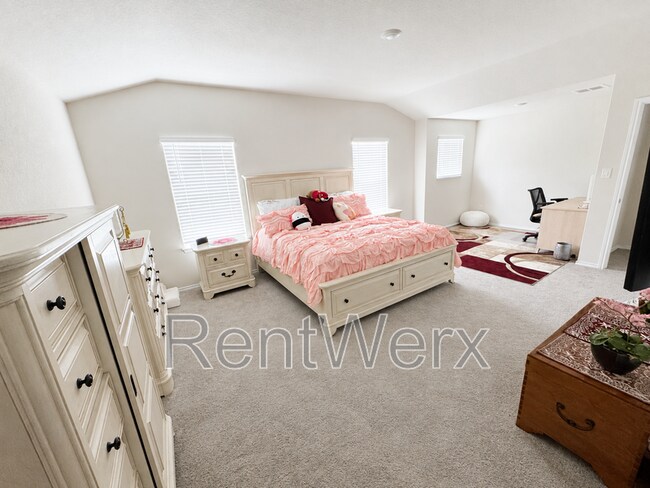 Building Photo - 13804 Siltstone Lp