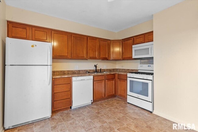 Building Photo - 3 Sundowner Ln