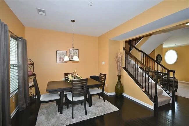 Building Photo - 3004 Grey Fox Cir