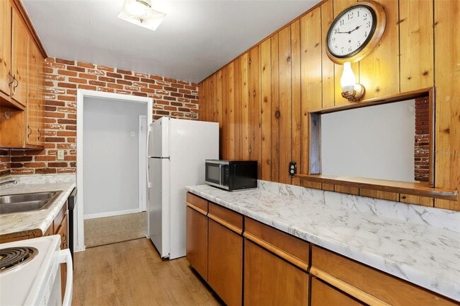 Building Photo - 1622 Arbor Park Dr