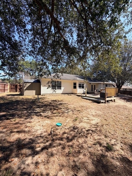 Building Photo - 205 Villacrest Dr