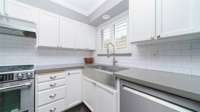 Building Photo - 1506 Wavecrest Ln