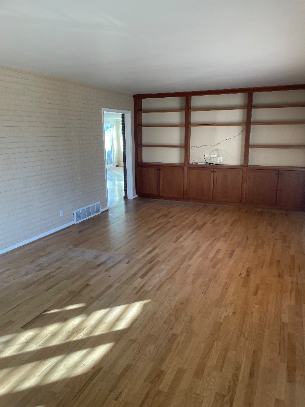 Building Photo - 2550 S Dahlia St